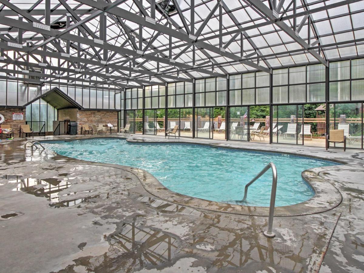 Idyllic Cabin With Hot Tub Less Than 2 Mi To Dollywood! سيفيرفيل المظهر الخارجي الصورة
