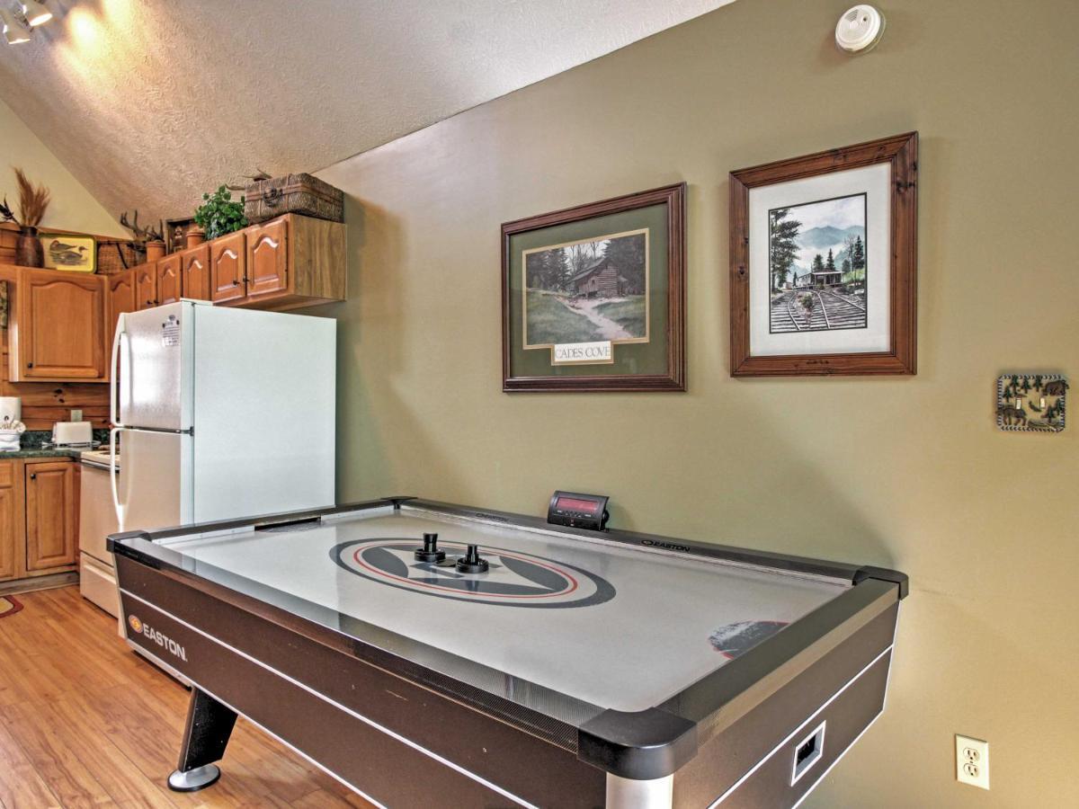 Idyllic Cabin With Hot Tub Less Than 2 Mi To Dollywood! سيفيرفيل المظهر الخارجي الصورة